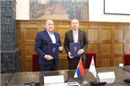Потписан уговор којим се предвиђа сарадња Службеног гласника и Универзитета у Београду
